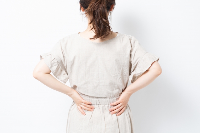 腰痛に悩む方のイメージ 整体院フィジカルLabo