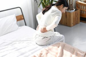 腰痛に悩む方のイメージ 整体院フィジカルLabo