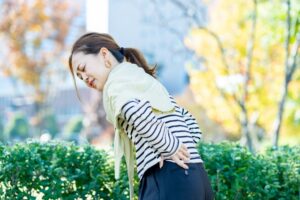 腰痛に悩む方のイメージ 整体院フィジカルLabo