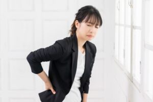 腰痛に悩む方のイメージ 整体院フィジカルLabo