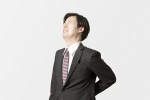 腰痛に悩む方のイメージ 整体院フィジカルLabo